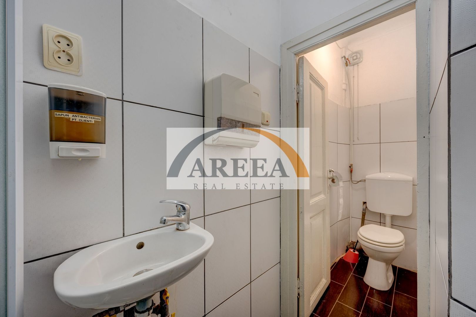 Ultracentral - zona Polona - 3 camere cu dependinte si GARAJ propriu - Poză 19