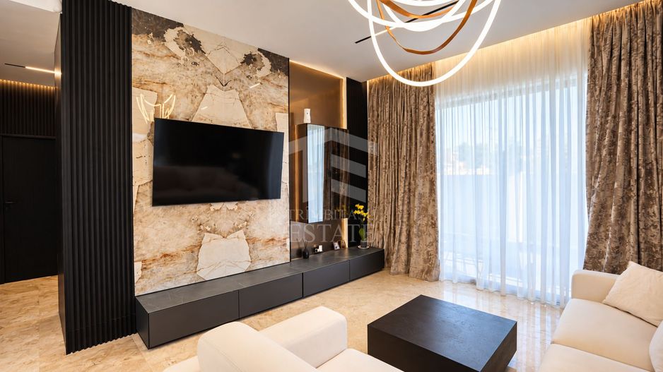 Casă spectaculoasă în Constanța | Design, tehnologie și confort - Poză 12