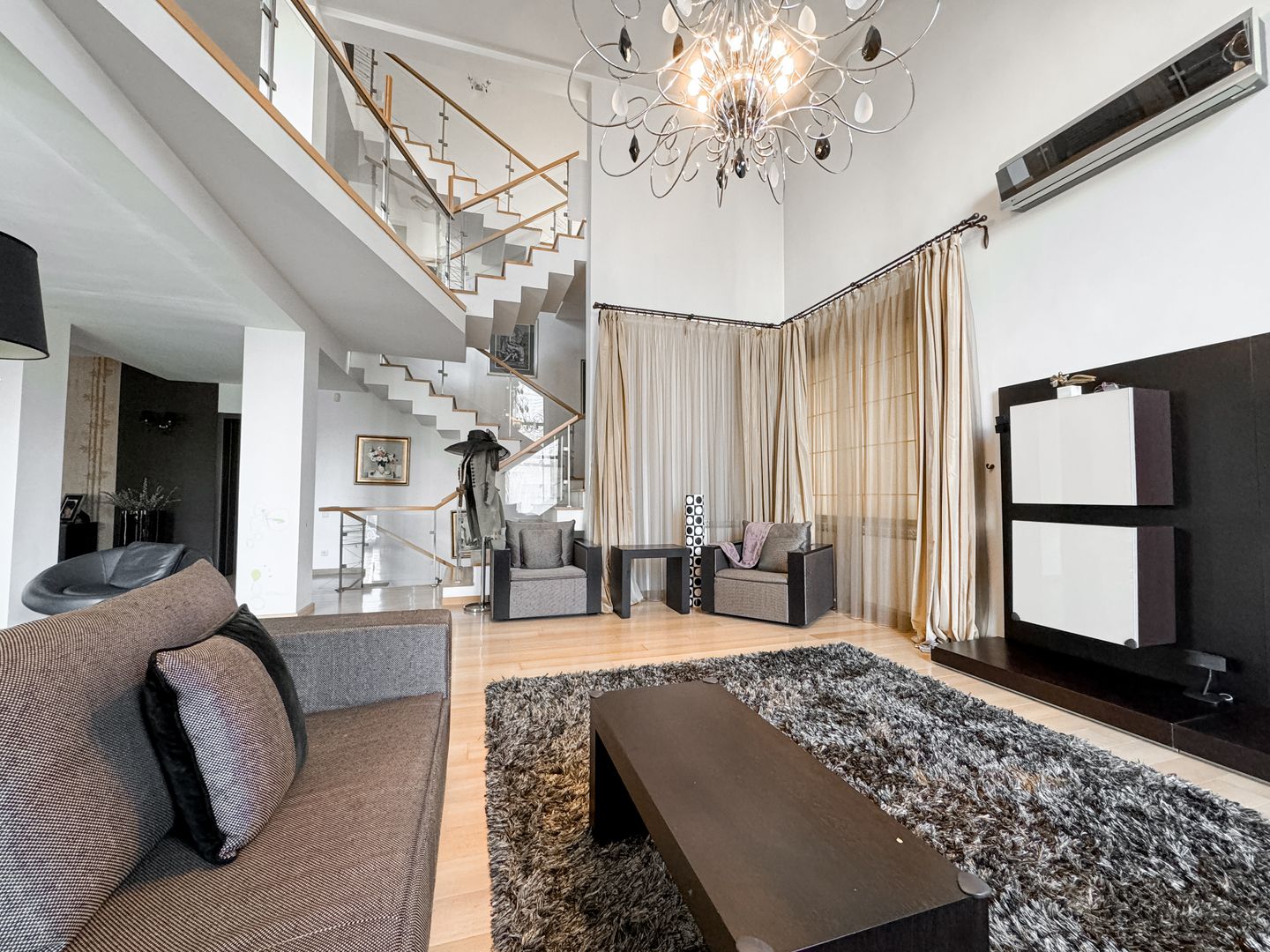 Vilă Individuală Premium | 11 Camere | Zona Pipera - Iancu Nicolae - Poză 3