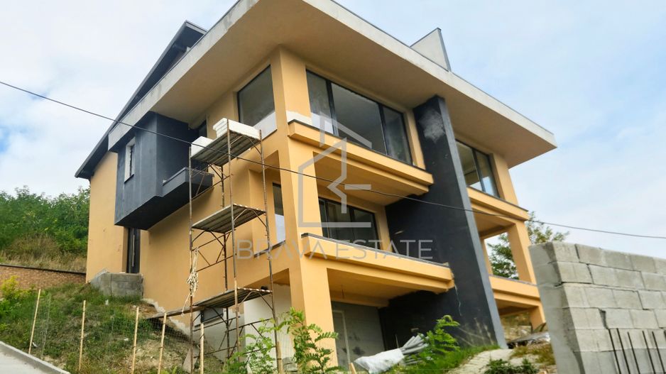 Duplex finisat, 170 mp, teren 250mp, 4 camere, 2 băi, 2 terase, Grigorescu - Poză 2