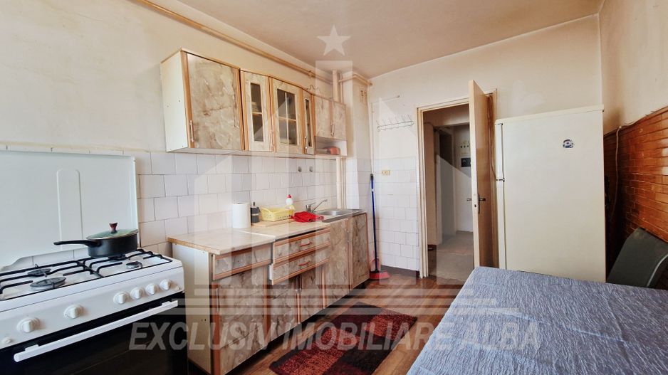 Apartament cu 3 camere, etajul 1, Cetate - zona Liceul Sportiv - Poză 6