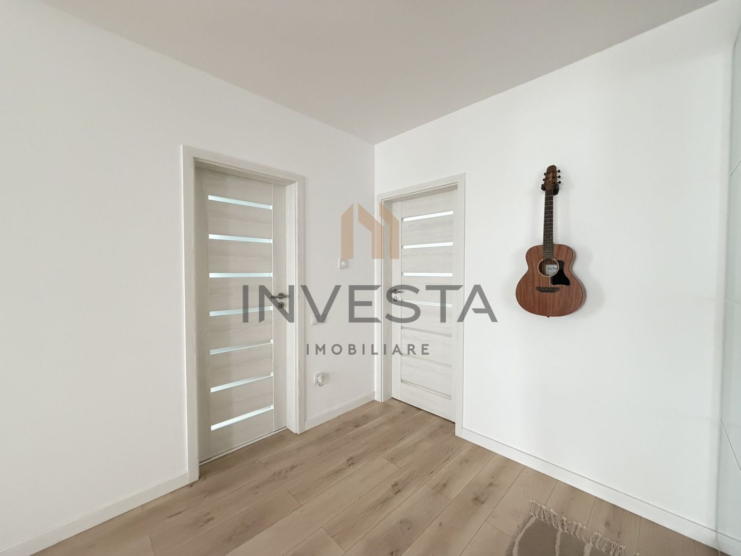 Apartament deosebit cu vedere spre oras- zona Alecu Russo - Poză 7