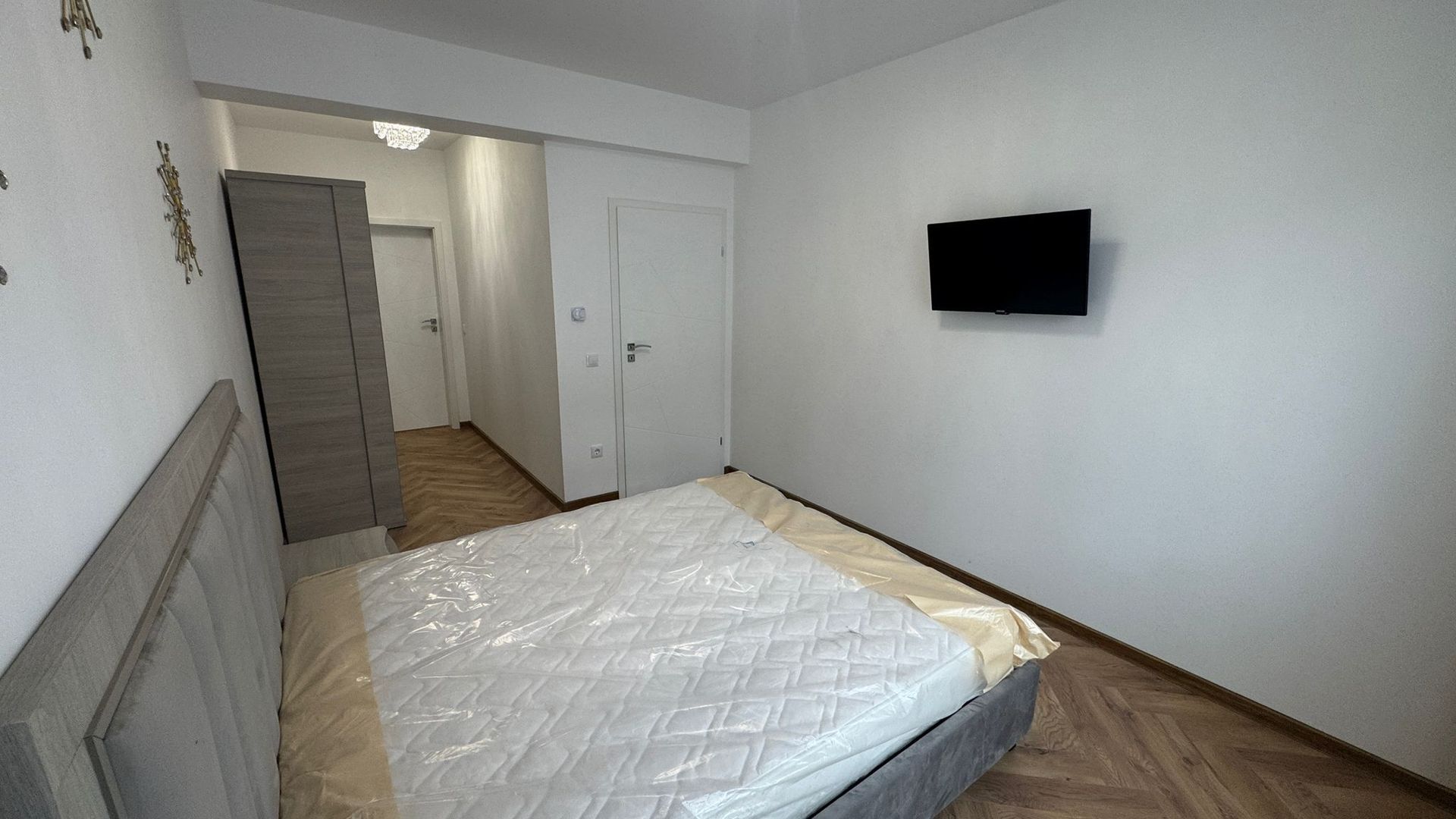 Apartament 3 camere de închiriat – zonă centrală, lângă Mall-ul nou - Poză 14