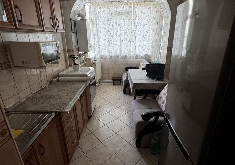 🏠 Apartament 2 camere, etaj 2 – Mazepa 1 | Centrală și AC - Poză 1