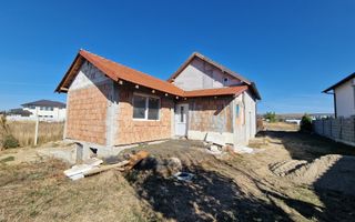 Casa de vanzare | 110 mp | 650 mp teren | Sebes-Petresti - Poză 1