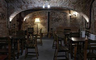 SAD - Spatiu comercial central de 160mp - ideal pentru cafenea, crama, magazin - Poză 5