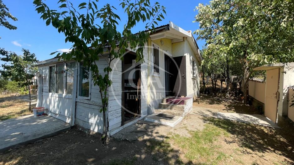 Casa de vanzare cu 2 camere in zona Sintelec, Bihor. - Poză 1