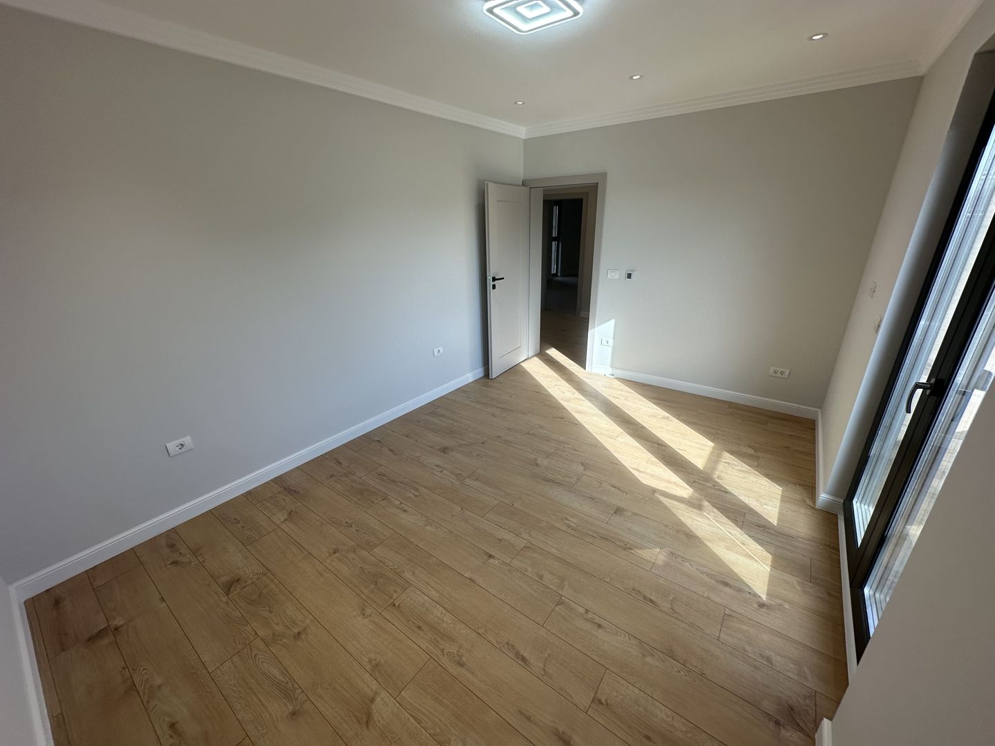 CASA INDIVIDUALA - Poză 20