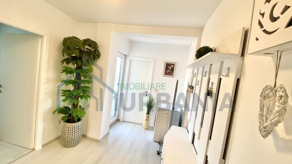 Penthouse cu 2 terase și vedere panoramică, parcare inclusă, complet mobilat – Bucium, Iași - Poză 2