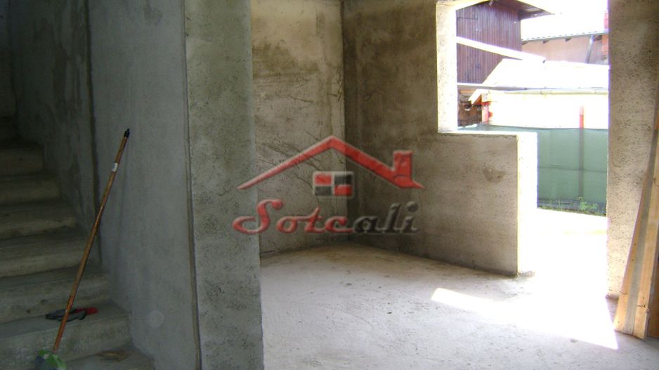 Casă Nouă de Vânzare în Cornu de Jos - Poză 5