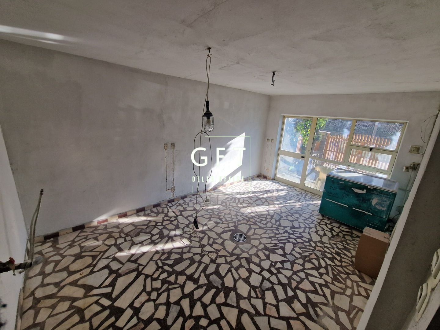 CASA , CU 3 APARTAMENTE D+P+E1+E2+M ! - Poză 2