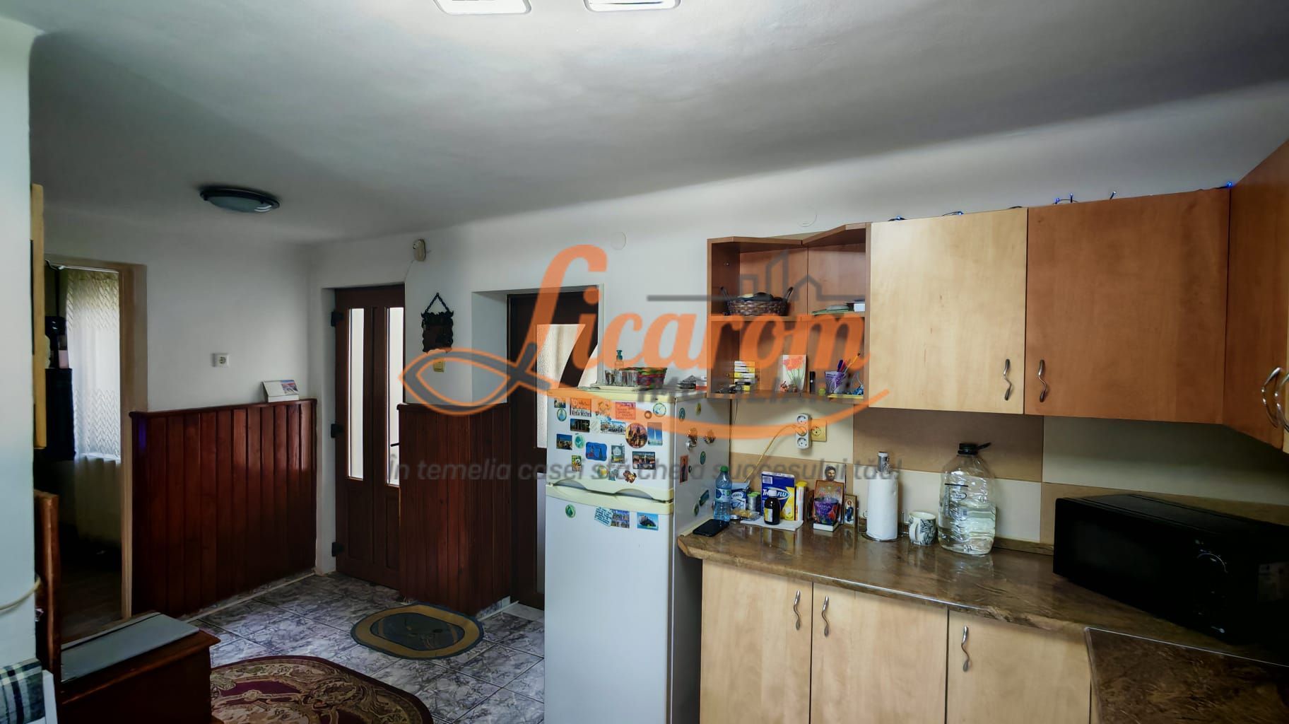 Corp de casa 4 camere zona Nicopole,curte comuna cu 1 familie. - Poză 4