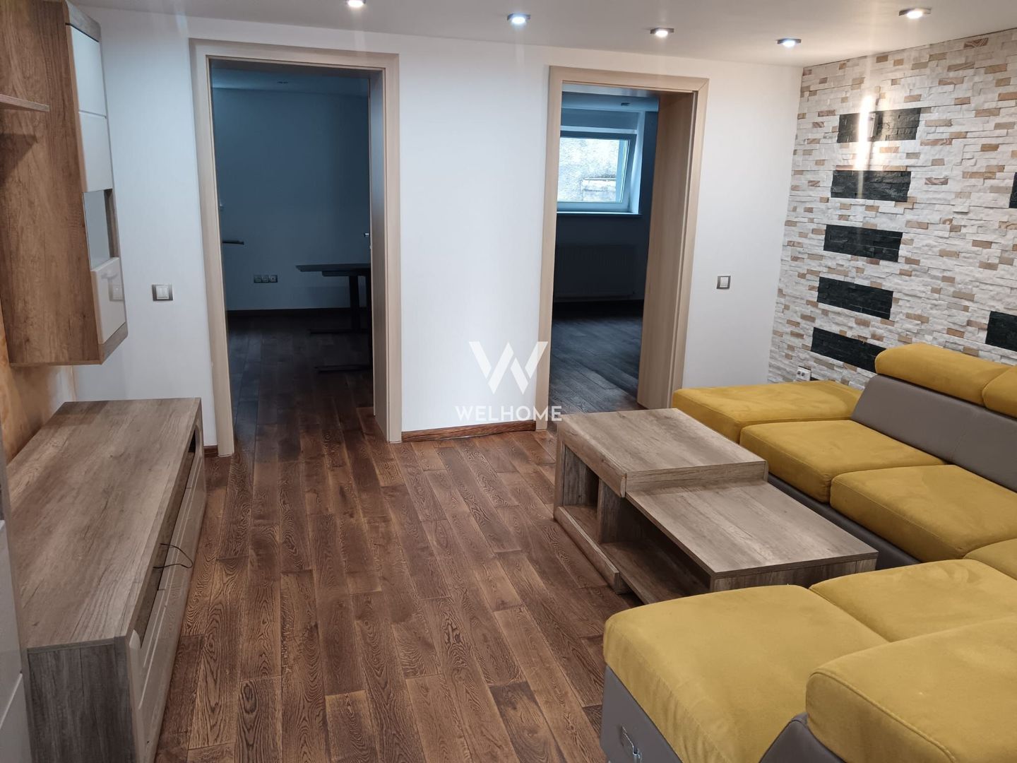 Casă individuală cu 2 apartamente separate, teren 650 mp, garaj și terasă - Poză 15