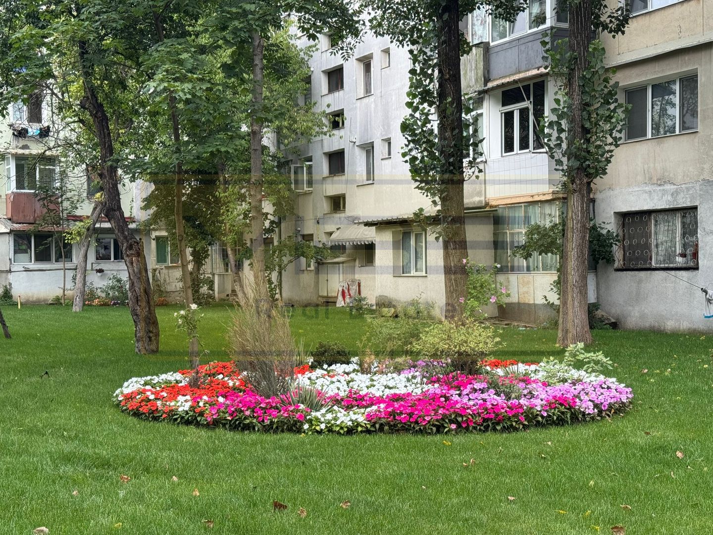 Apartament 2 camere decomandat Alexandru cel Bun - Poză 1