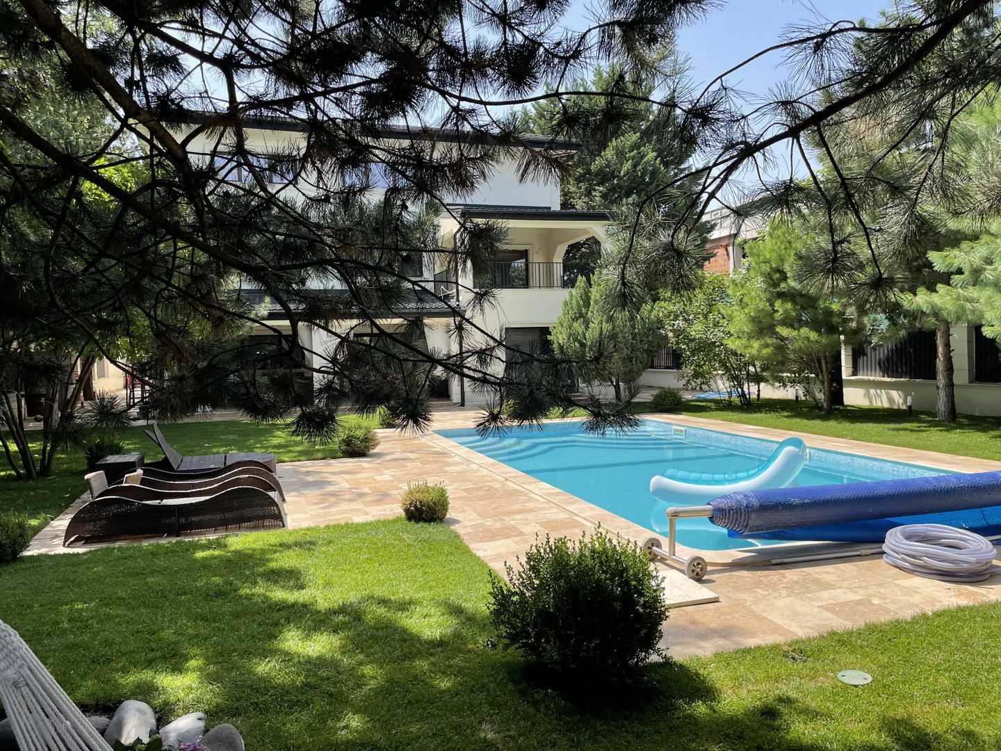 Vila Individuala cu arhitectura superba | 1128mp Teren | Piscina - Poză 6