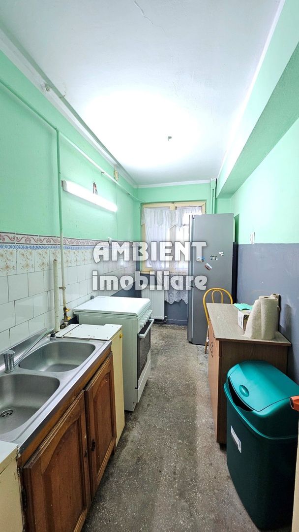 Apartament cu 2 camere, decomandate, zona CENTRU; - Poză 2