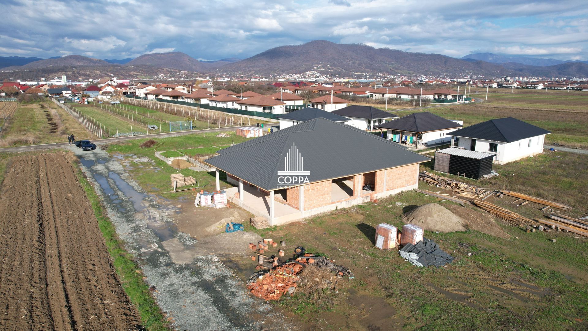 Casa la roșu 242 Mp Utili / Sat Săsar - Poză 5