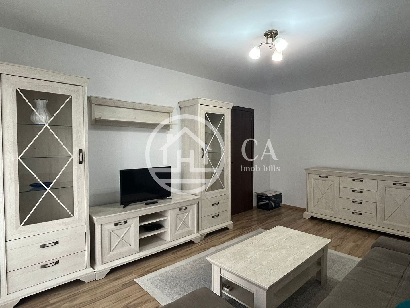 Apartament de închiriat cu 2 camere în Prima Nufărul, Oradea - Poză 1