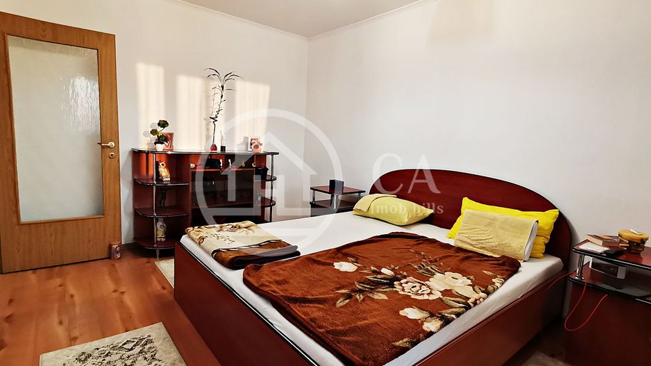 Apartament de vânzare cu 3 camere tip AN în zona Dacia, Oradea - Poză 1