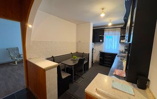 Apartament 4 decomandat camere 87 mp de închiriat zona semicentrala etaj 1
