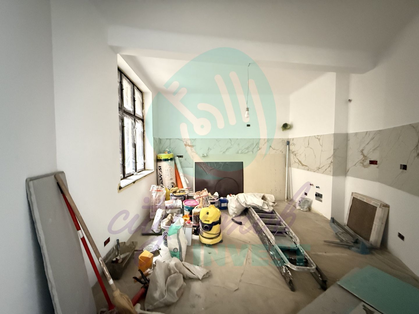 Apartament boieresc partial renovat - Poză 12