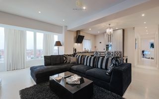 VANDUT - Apartament 3 camere | Segmentul Lux | Vedere Panoramica - Poză 3