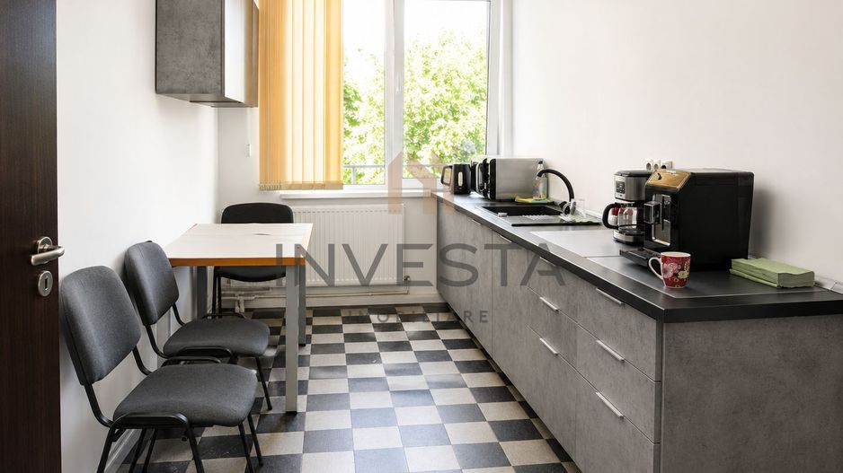 Casa individuala de 280 mp pentru birouri cu 7 parcari de inchiriat - Poză 9