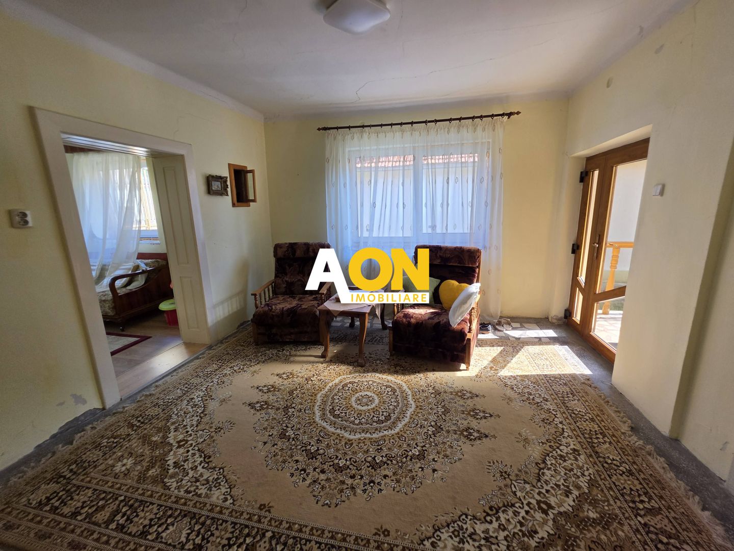 Casa cu 4 camere, 2024 mp teren, la asfalt, cu utilitati, Vintu de Jos - Poză 15