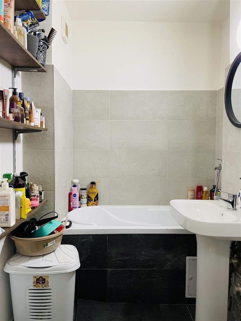 Apartament cu 2 camere decomandat Rogerius - Poză 8