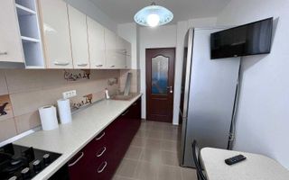 De inchiriat apartament 2 camere decomandat / metrou 1 Decembrie 1918 - Poză 4