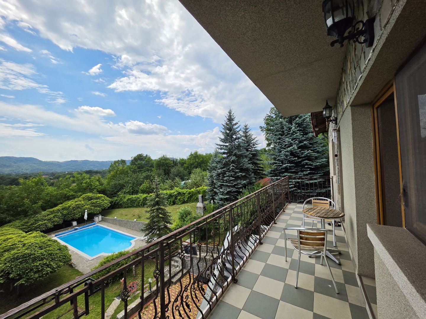 Casă Vilă cu 9 camere și piscină încălzită în localitatea Cornu - Poză 15