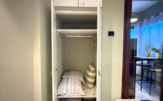 Garsoniera I Airbnb  I Vedere spre Palatul Parlamentului I Creditabil - Poză 9