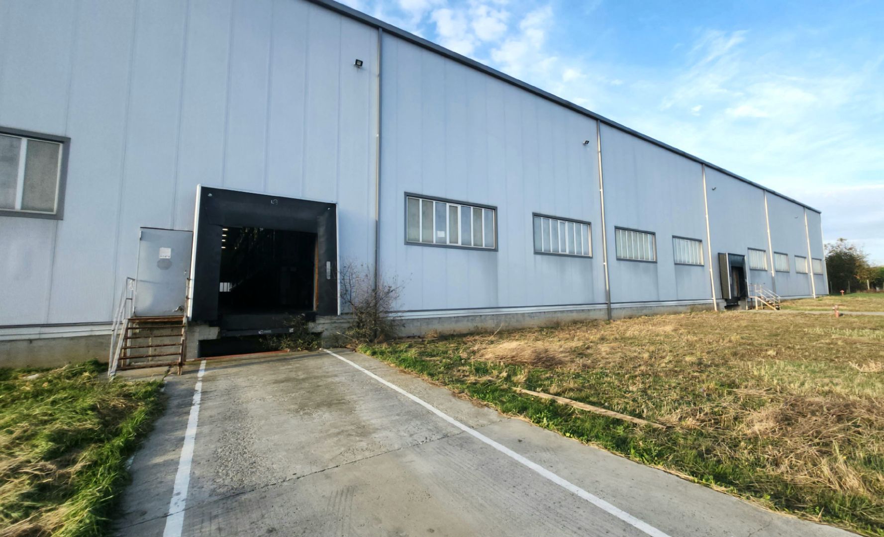 Hala pentru producție/ depozitare zona Nord -Vest - Poză 3