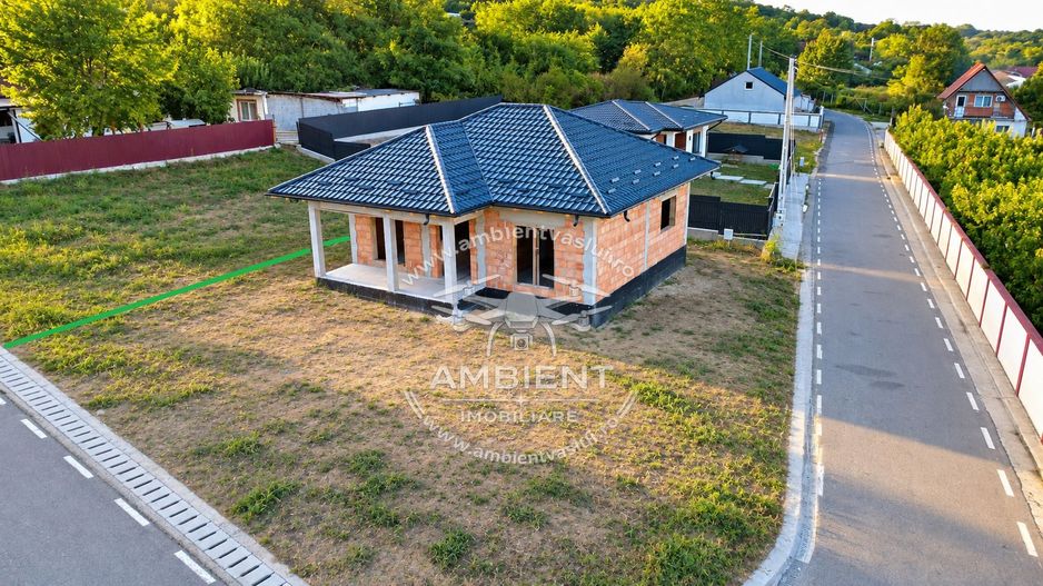CASĂ individuală 90 mp,  teren 377 mp, VASLUI zona BRODOC; - Poză 2