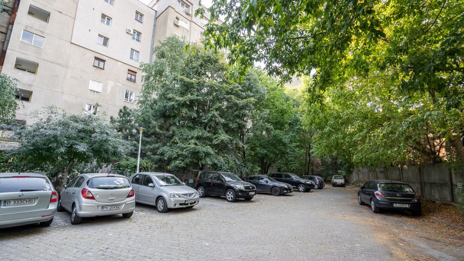 COMISION 0% - Apt.3 camere si Loc Parcare, bl. 1997, vedere gradina, metrou 8min - Poză 14