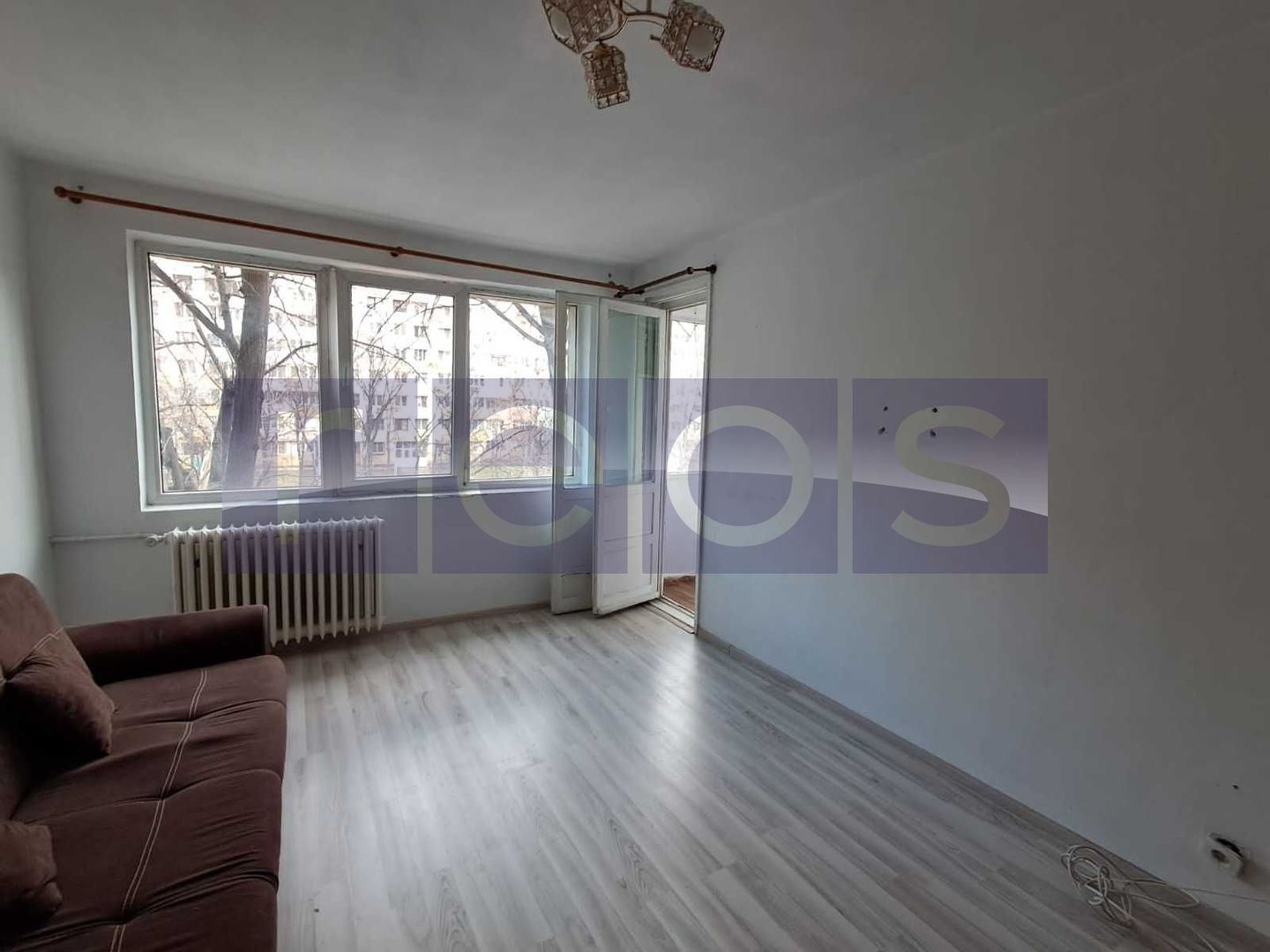 Vanazare apartament 2 camere luminos  | Colentina - Poză 1