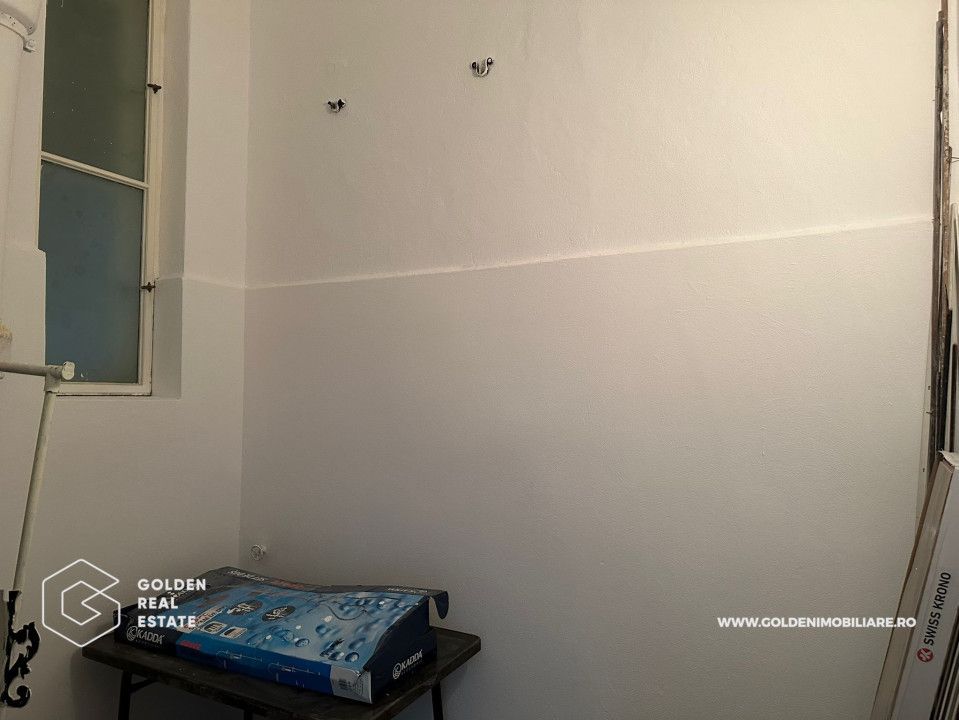 Spatiu birou, Bulevardul Revolutiei, Palatul Cenad, etaj 1 - Poză 10