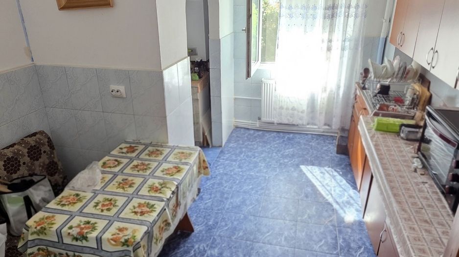 Apartament cu 4 camere + GARSONIERĂ la același etaj – VASLUI, Zona CARTIER - Poză 5