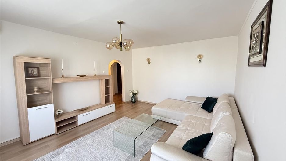Inchiriere apartament 3 camere Calea Vitan - Vitan Mall Bucuresti - Poză 2