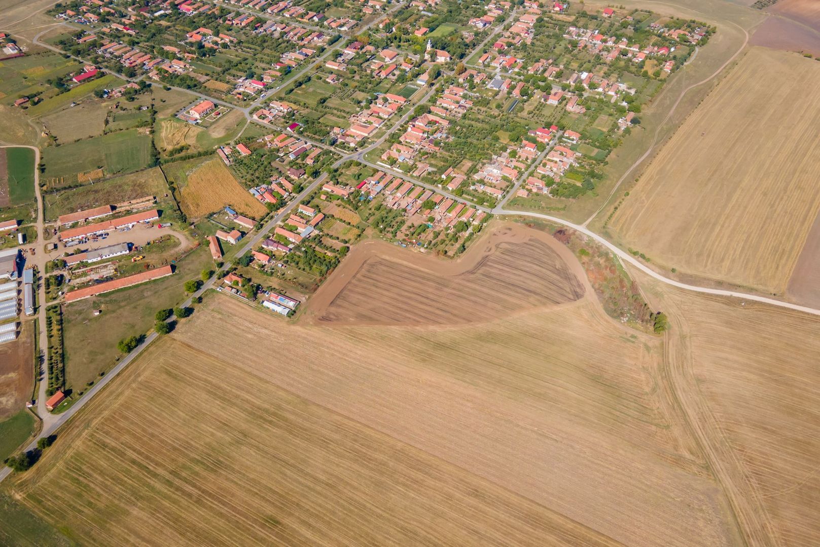 Teren 35172 mp în Cruceni - Poză 9