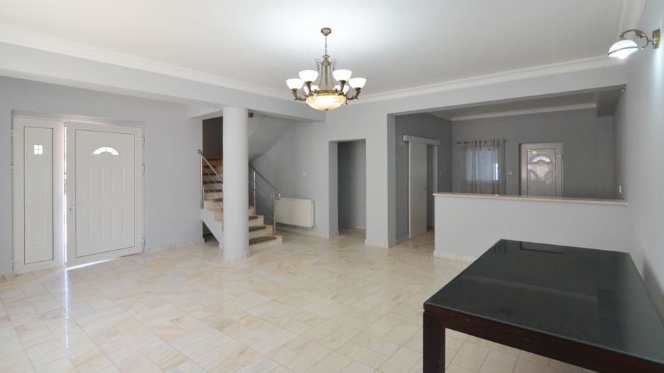 Inchiriem Vila individuala 6 camere cu panouri solare zona Pipera - Poză 2