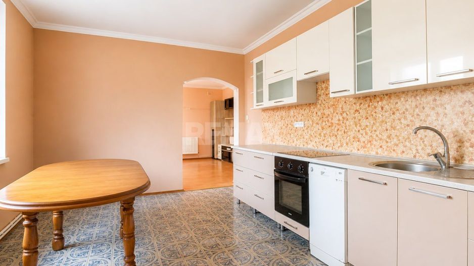 Cahul – Casă 3 Camere + Living | 139 m² | Teren 7.7 ari + Garaj | 89.900 € - Poză 4