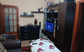 Apartament 3 camere zona Dacia etaj 1 - Poză 2