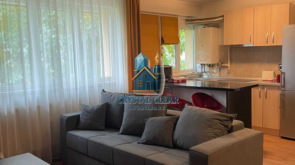 Apartament - Penthouse 5 camere - zona 7 noiembrie - Poză 2