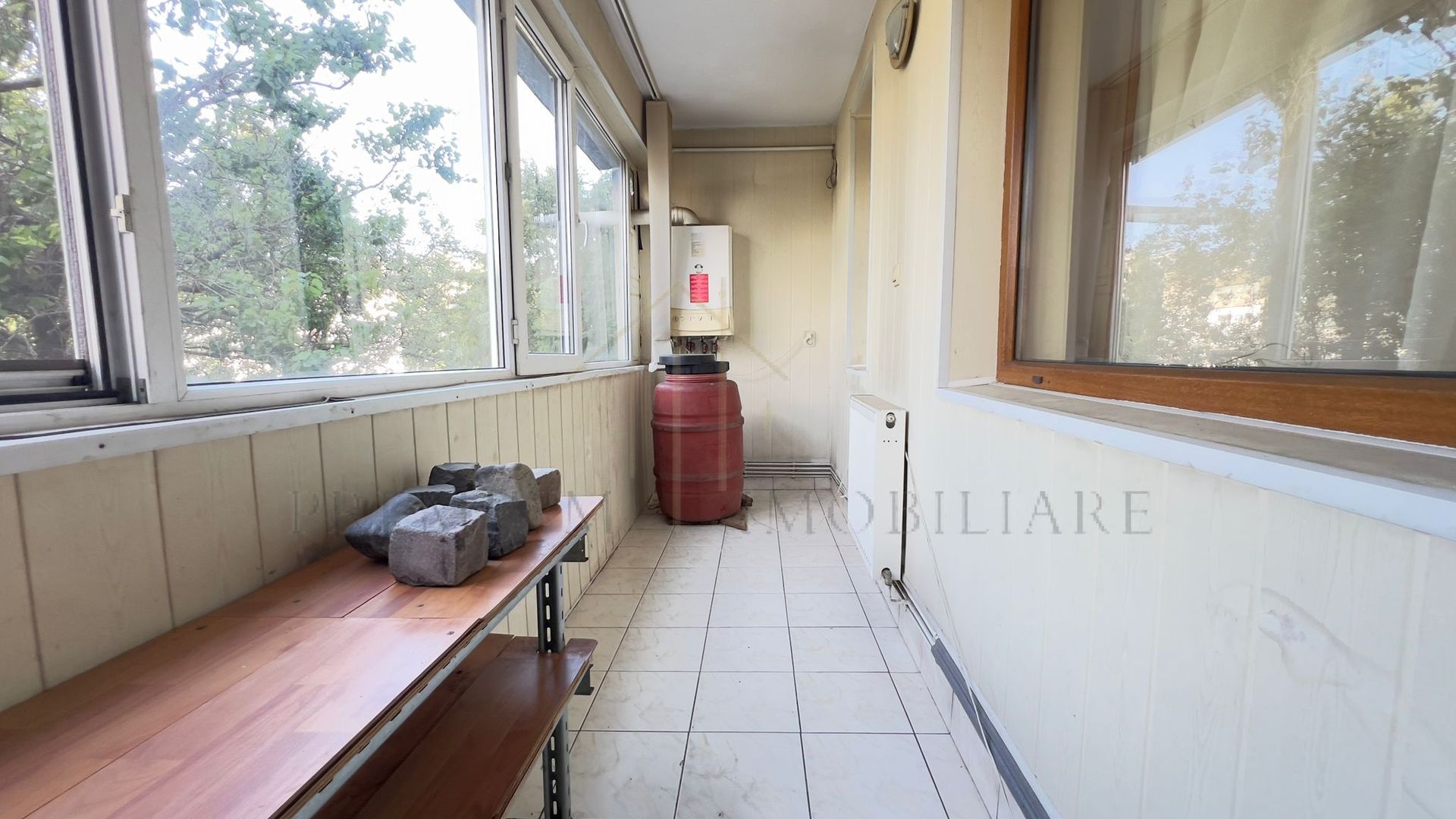De vanzare apartament 2 camere zona de sus - Poză 7