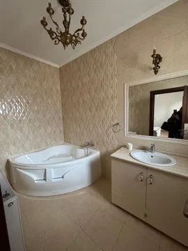 Bragadiru Vest- vila moderma cu 4 bai si 4 mormitoare, de inchiriat - Poză 7