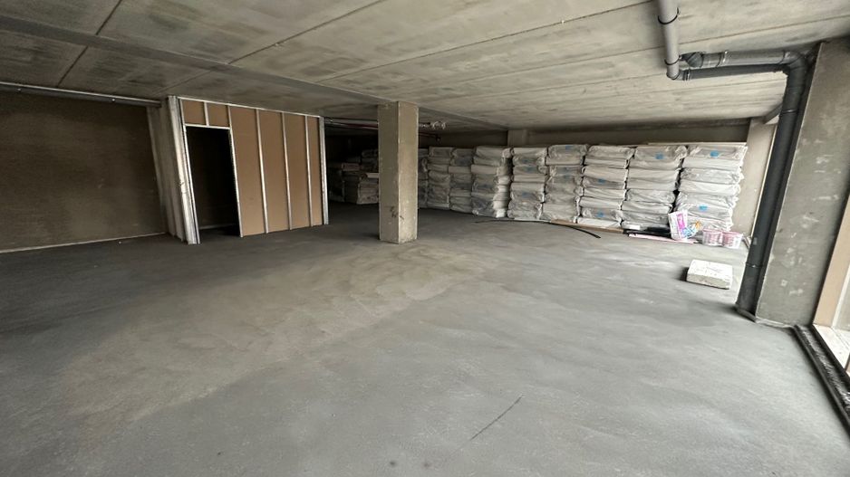 SPATIU COMERCIAL ZONA CENTRALA suprafta 168  MP - Poză 4