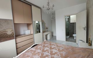 Apartament 3 camere/Două bai/curte proprie și parcare - Poză 3