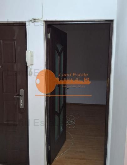 2 camere etaj 1 din 4 Aviatiei - Poză 18