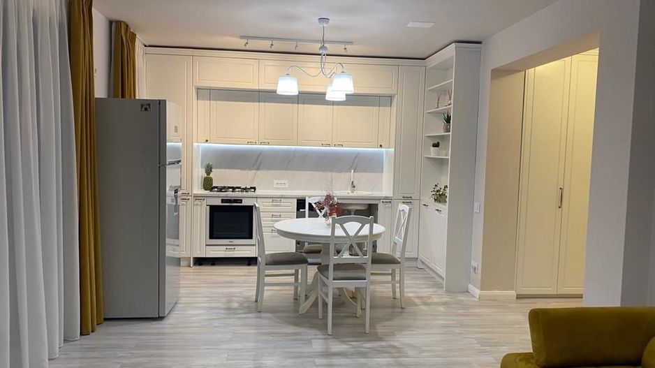 DE INCHIRIAT Apartament 3 camere de inchiriat Complex Core Timpuri Noi - Poză 7